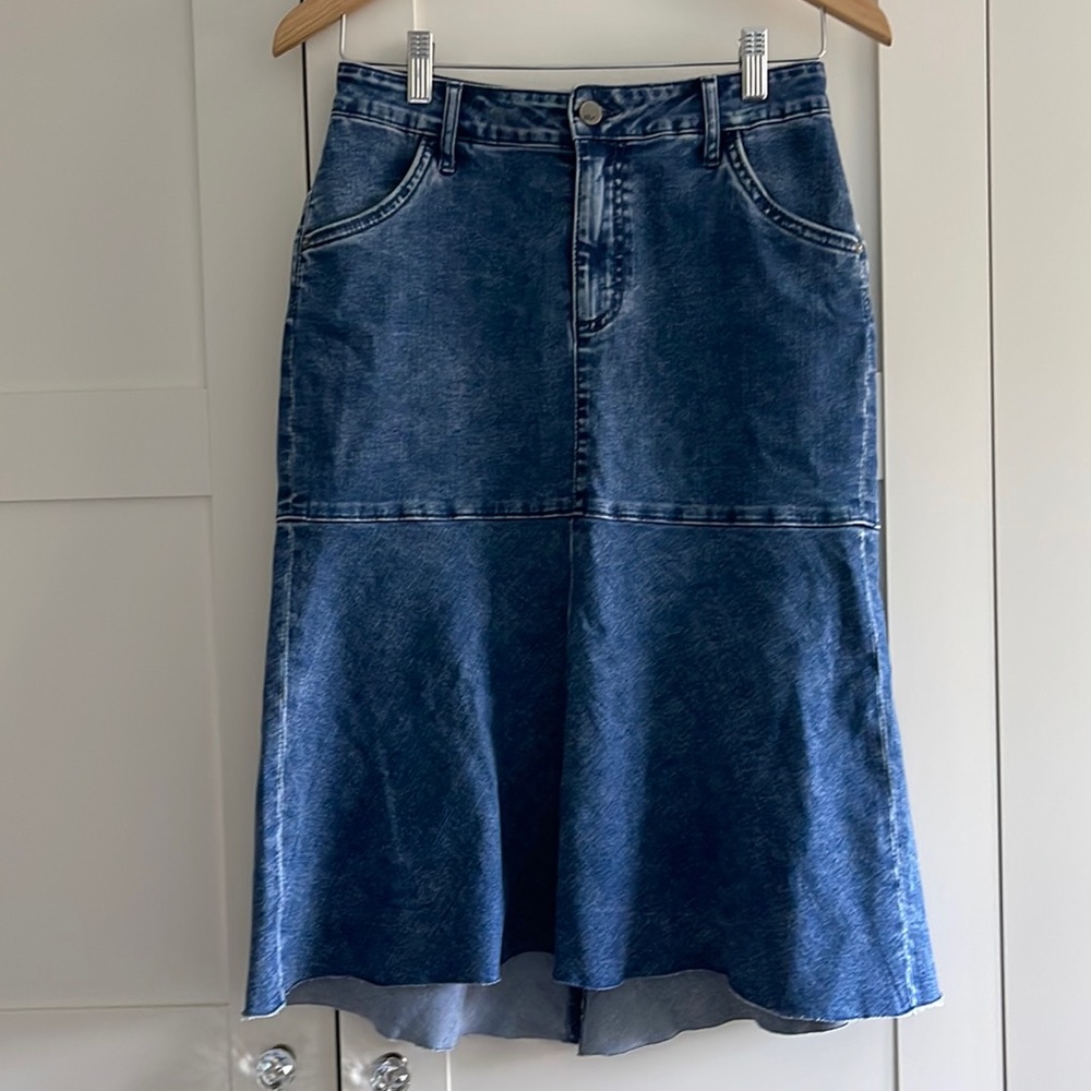 Denim skirt
